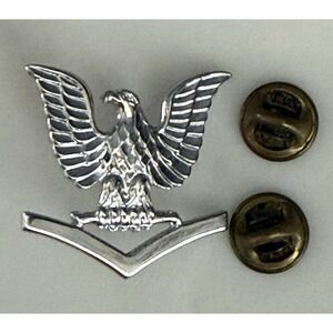 US Navy Petty Officer 3rd class cap badge, H-24-N maker mark on reverse